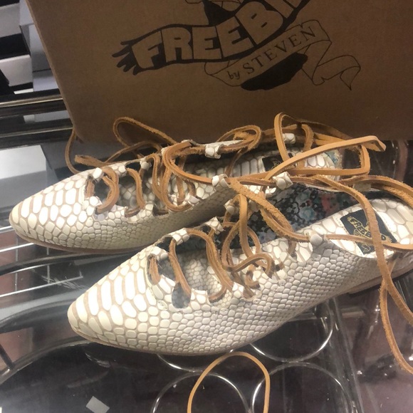 Freebird Enya Flat - Picture 6 of 7